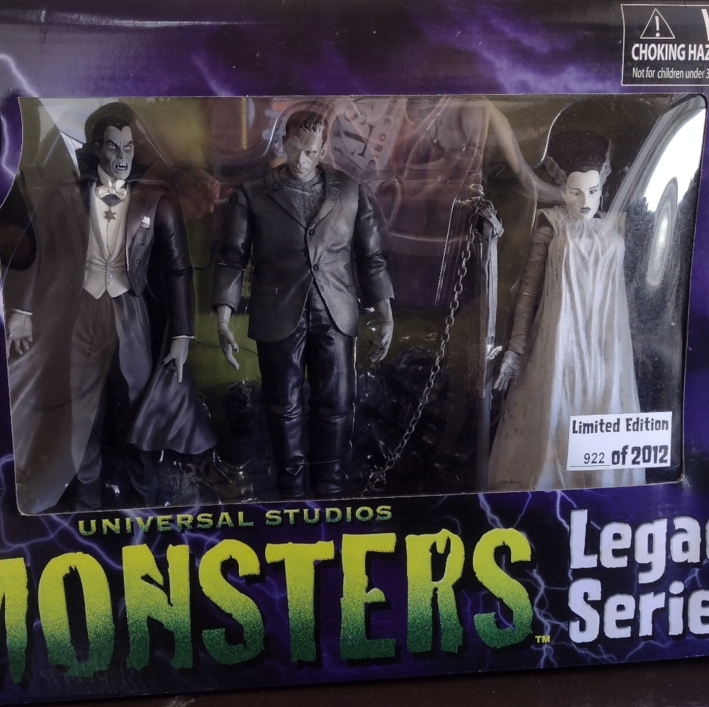 Universal Monster 3 figure action figure set